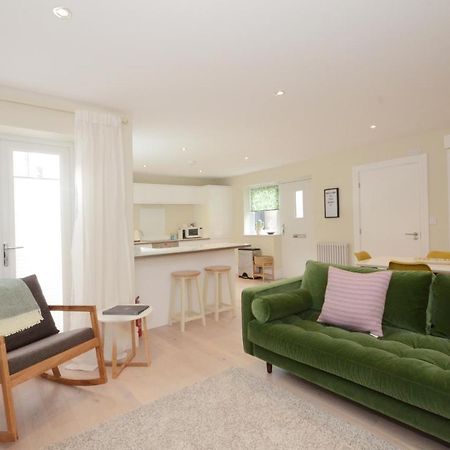 The Mews - 2 Bedroom Luxury, Spacious House With Free Parking York Eksteriør billede