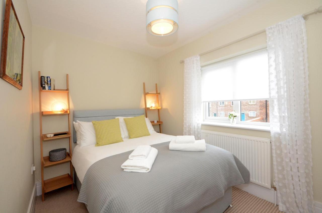 The Mews - 2 Bedroom Luxury, Spacious House With Free Parking York Eksteriør billede